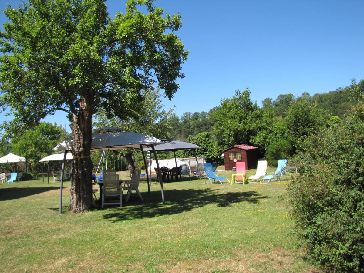 Leclosdipontine L'Ecole Des Demoiselles Pontgibaud Exterior foto